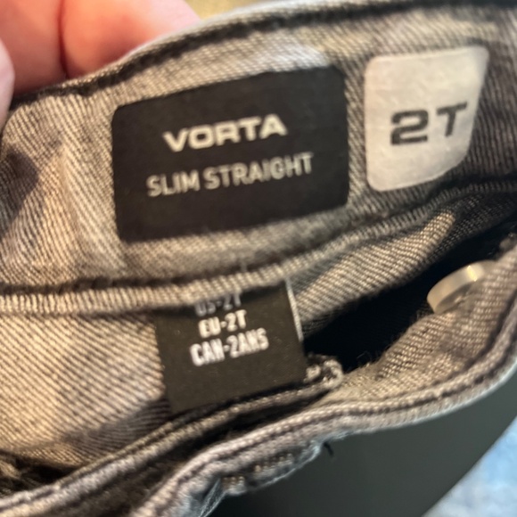 Volcom boys jeans - Picture 3 of 3